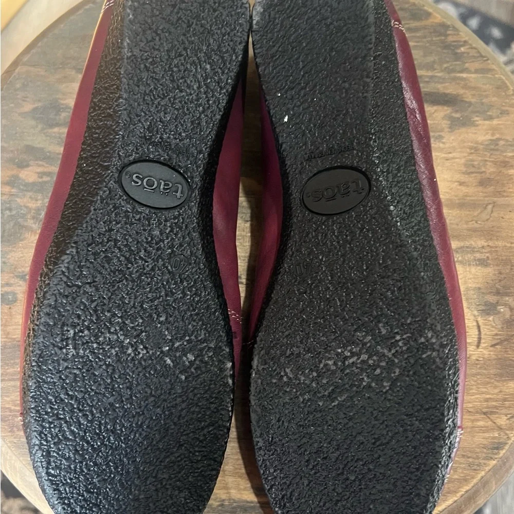 Taos Footwear Women's Sleek Wine Colored Flats - Picture 3 of 6